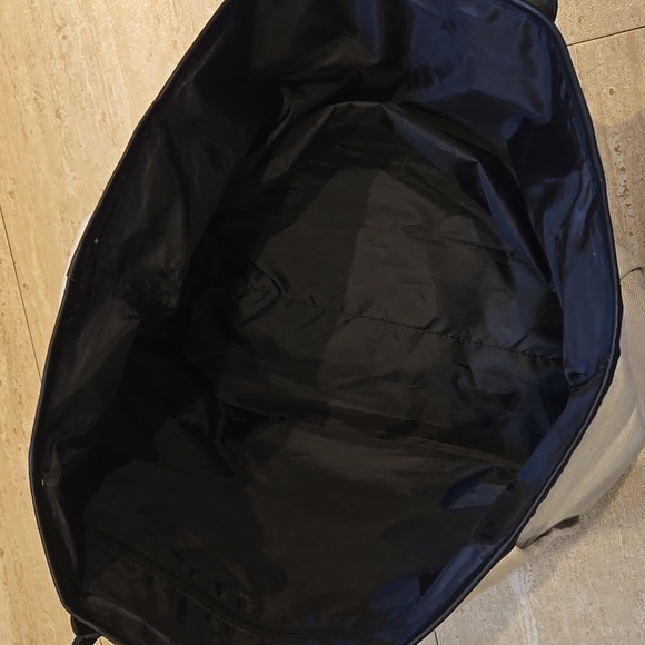 Victoria's Secret "Love Victoria" Oversized Tote Bag - Picture 8 of 11